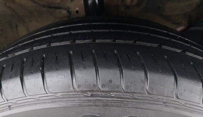 2020 KIA SELTOS HTK 1.5 PETROL, Petrol, Manual, 33,499 km, Right Front Tyre Tread