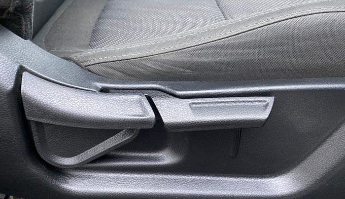 2020 KIA SELTOS HTK 1.5 PETROL, Petrol, Manual, 33,499 km, Driver Side Adjustment Panel