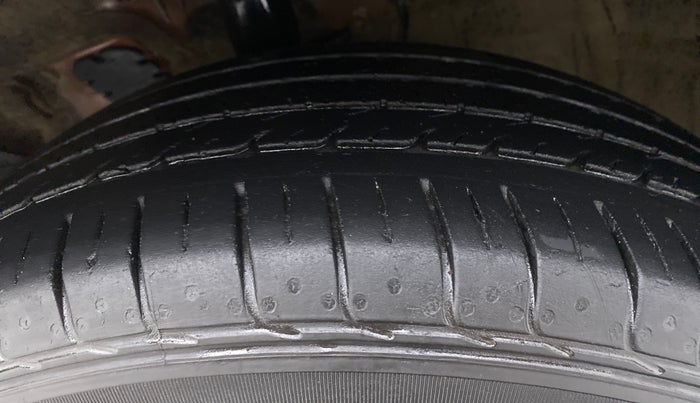 2020 KIA SELTOS HTK 1.5 PETROL, Petrol, Manual, 33,499 km, Left Front Tyre Tread