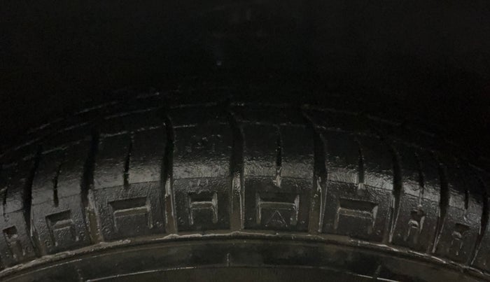 2017 Maruti Alto 800 LXI, Petrol, Manual, 29,611 km, Left Front Tyre Tread