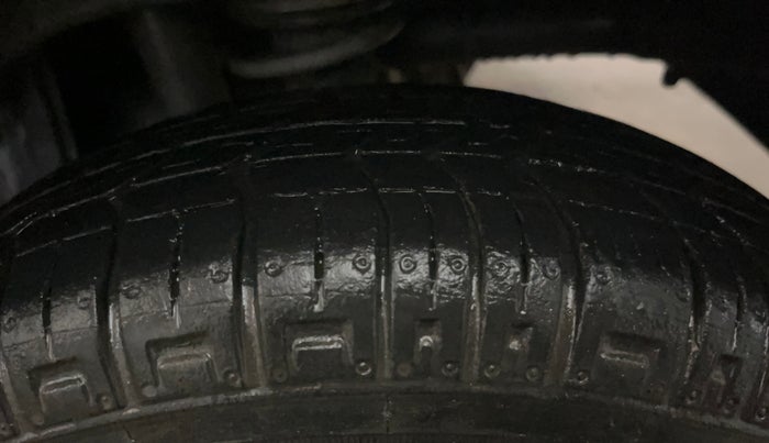 2017 Maruti Alto 800 LXI, Petrol, Manual, 29,611 km, Left Rear Tyre Tread