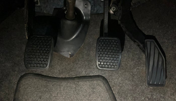 2017 Maruti Alto 800 LXI, Petrol, Manual, 29,611 km, Pedals