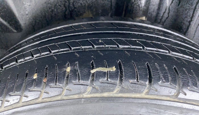 2017 Skoda Rapid ELEGANCE 1.6 MPFI AT, Petrol, Automatic, 50,500 km, Left Rear Tyre Tread