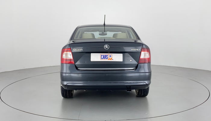 2017 Skoda Rapid ELEGANCE 1.6 MPFI AT, Petrol, Automatic, 50,500 km, Back/Rear