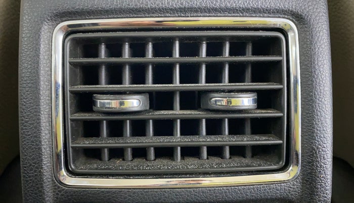 2017 Skoda Rapid ELEGANCE 1.6 MPFI AT, Petrol, Automatic, 50,500 km, Rear AC Vents