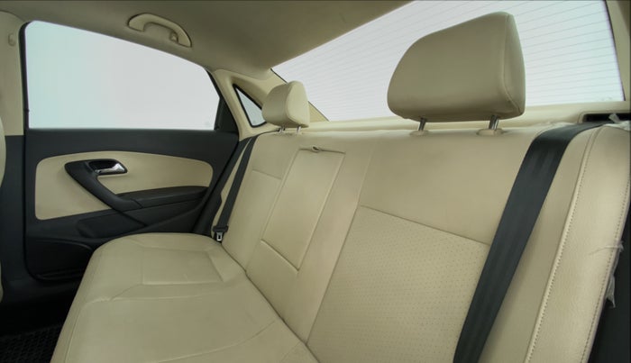 2017 Skoda Rapid ELEGANCE 1.6 MPFI AT, Petrol, Automatic, 50,500 km, Right Side Rear Door Cabin