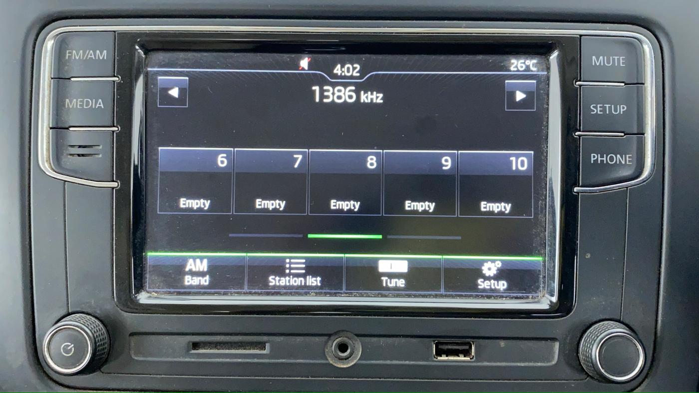 2017 Skoda Rapid ELEGANCE 1.6 MPFI AT, Petrol, Automatic, 50,500 km, Infotainment System