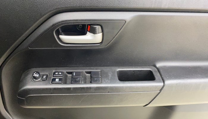 2021 Maruti New Wagon-R ZXI 1.2, Petrol, Manual, 32,010 km, Driver Side Door Panels Control