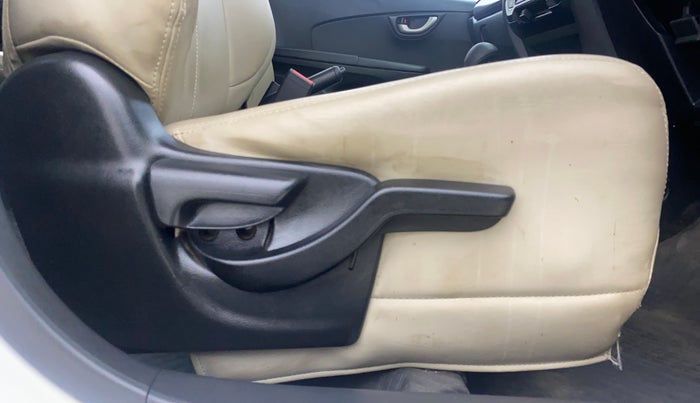 2019 Honda BR-V 1.5L I-VTEC V CVT, Petrol, Automatic, 43,325 km, Driver Side Adjustment Panel