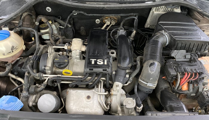 2014 Volkswagen Vento HIGHLINE PETROL AT, Petrol, Automatic, 32,543 km, Engine View