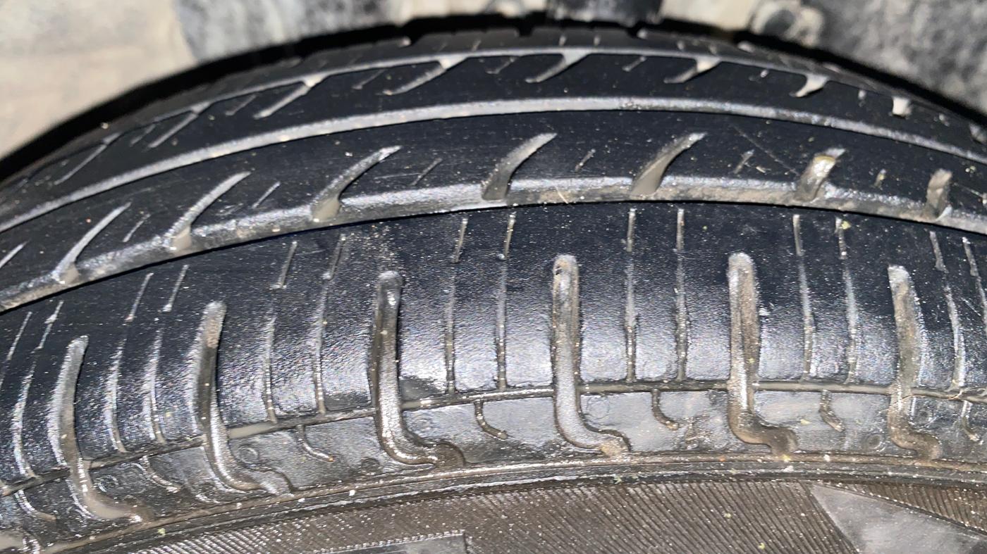 2019 Renault Kwid RXL, Petrol, Manual, 67,177 km, Right Front Tyre Tread
