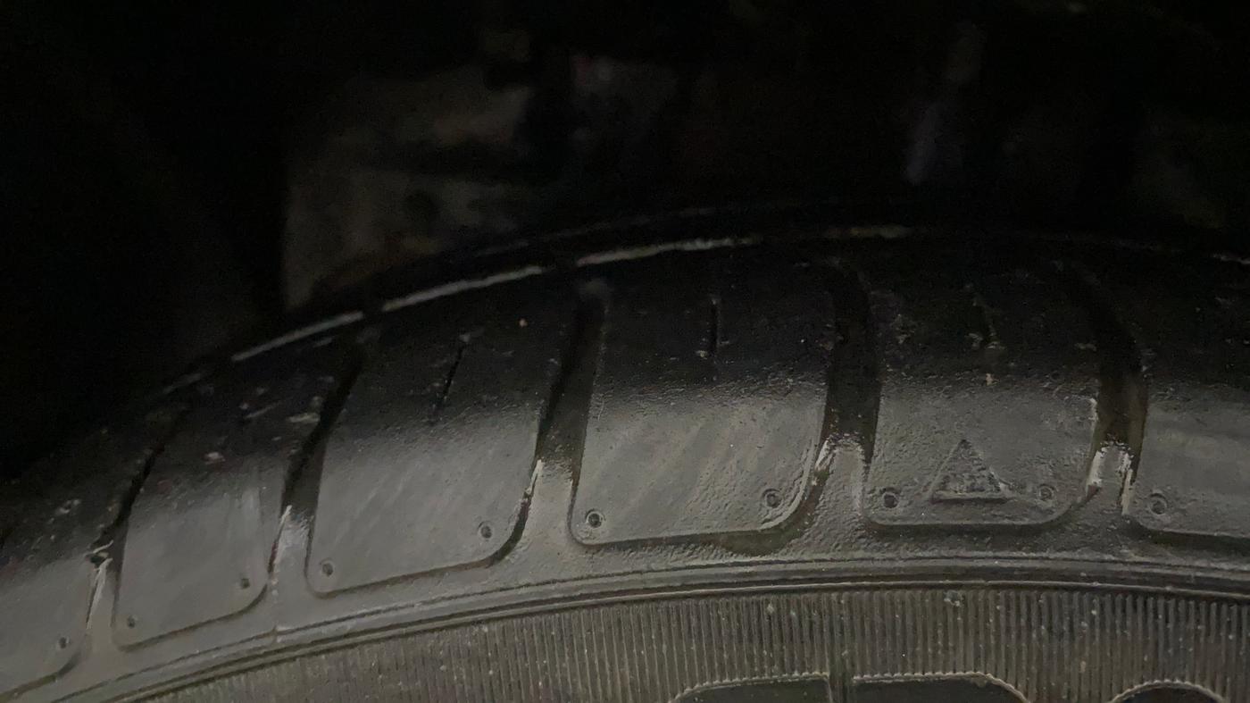 2019 Ford Figo Aspire TREND PLUS CNG, CNG, Manual, 64,643 km, Right Rear Tyre Tread