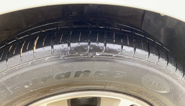 2014 Hyundai Grand i10 ASTA 1.2 KAPPA VTVT, Petrol, Manual, 47,125 km, Right Front Tyre Tread