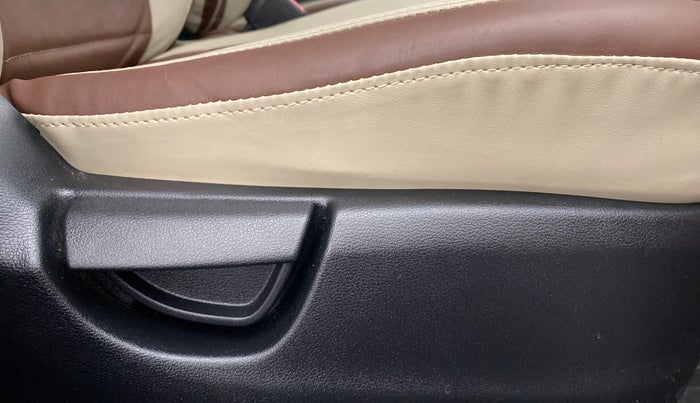 2020 Hyundai NEW SANTRO SPORTZ 1.1, Petrol, Manual, 8,876 km, Driver Side Adjustment Panel
