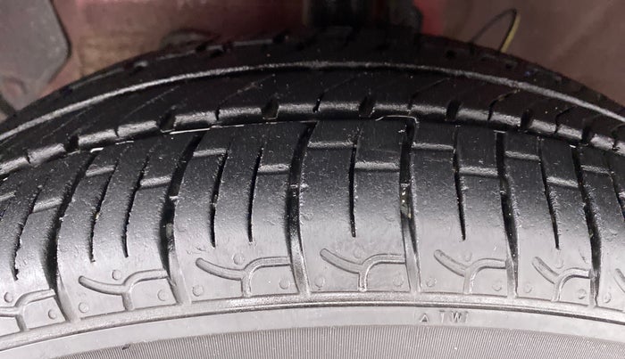 2020 Hyundai NEW SANTRO SPORTZ 1.1, Petrol, Manual, 8,876 km, Left Front Tyre Tread