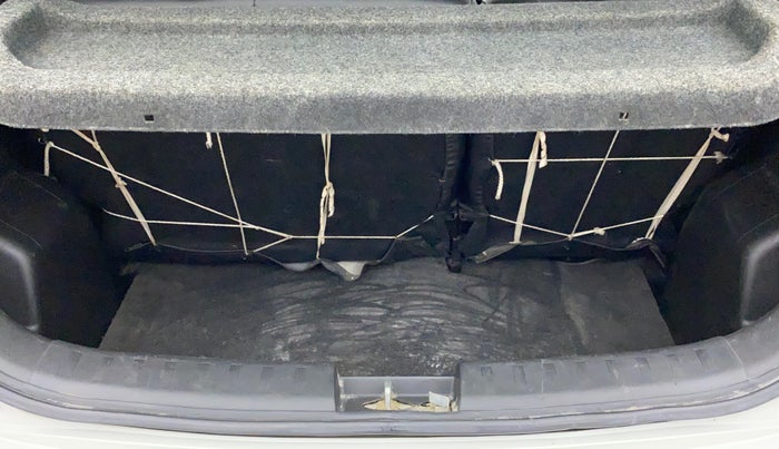 2015 Maruti Swift VXI, Petrol, Manual, 85,556 km, Boot Inside