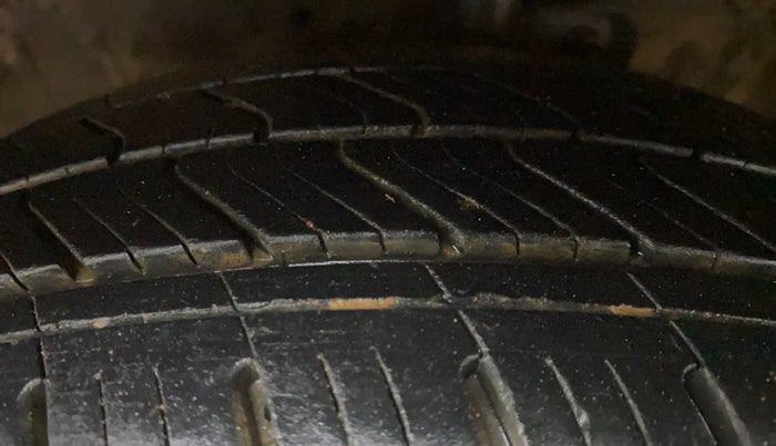 2017 Maruti Celerio ZXI AMT, Petrol, Automatic, 95,986 km, Left Front Tyre Tread