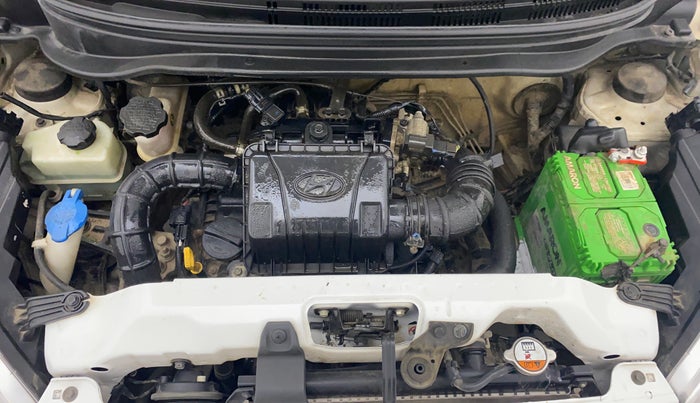 2017 Hyundai Eon MAGNA +, Petrol, Manual, 76,570 km, Open Bonet