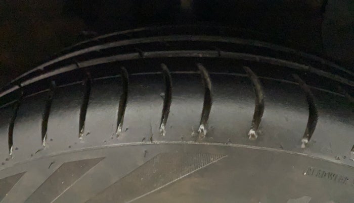 2016 Hyundai Grand i10 MAGNA 1.2 KAPPA VTVT, Petrol, Manual, 44,448 km, Right Front Tyre Tread