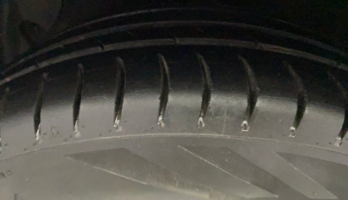 2016 Hyundai Grand i10 MAGNA 1.2 KAPPA VTVT, Petrol, Manual, 44,448 km, Left Front Tyre Tread