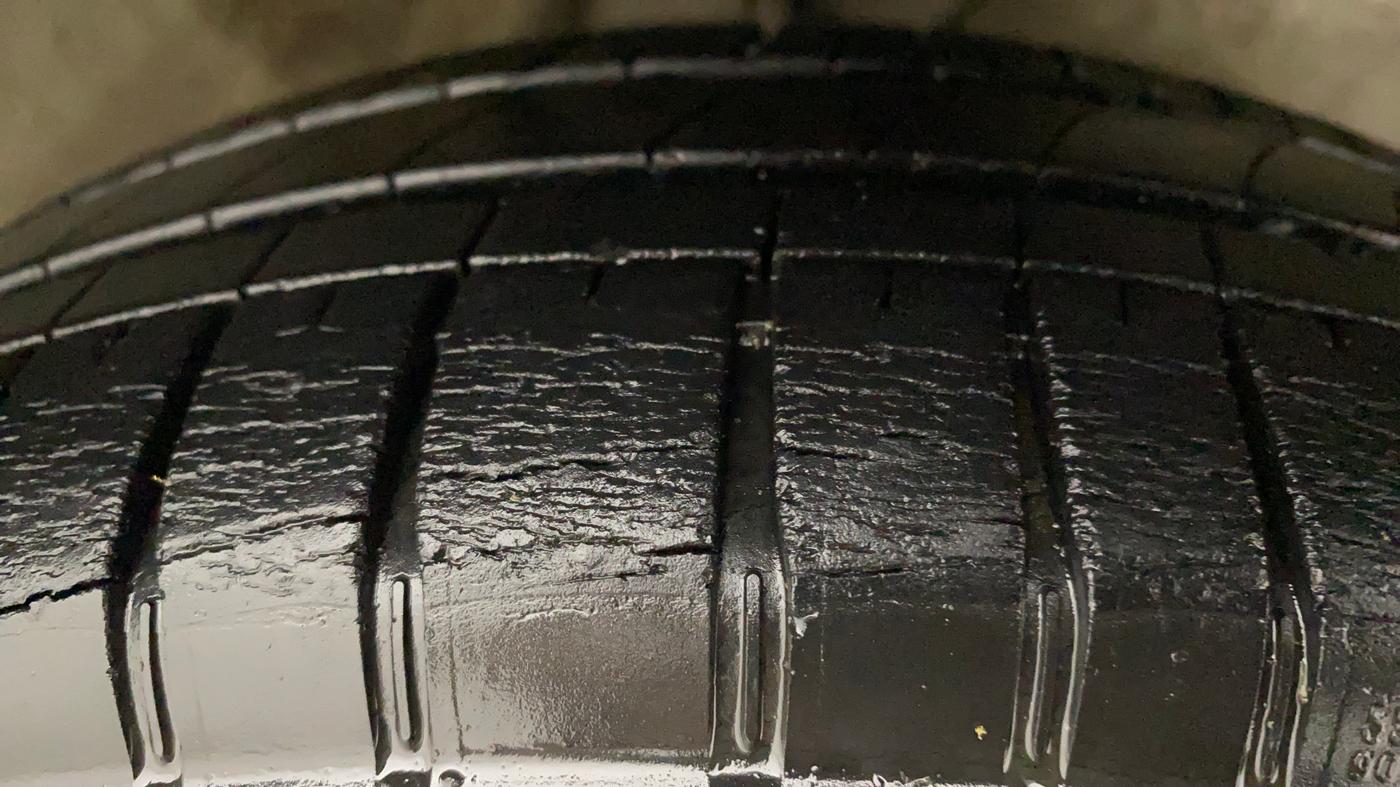 2011 Maruti Alto K10 VXI, Petrol, Manual, 66,266 km, Right Front Tyre Tread