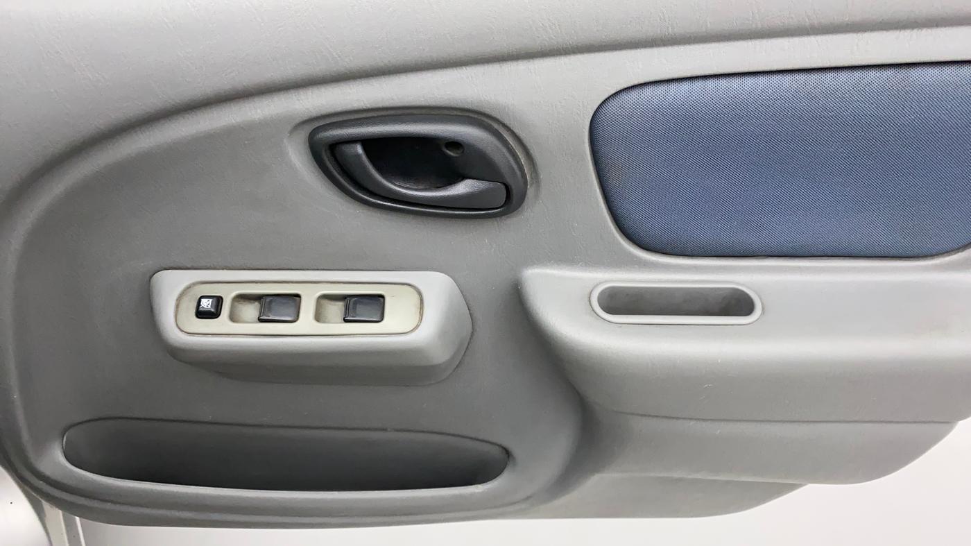 2011 Maruti Alto K10 VXI, Petrol, Manual, 66,266 km, Driver Side Door Panels Control