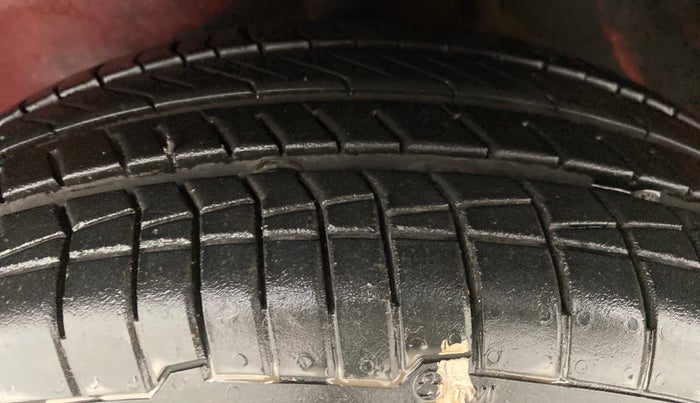 2010 Maruti Zen Estilo VXI, Petrol, Manual, 52,318 km, Left Front Tyre Tread