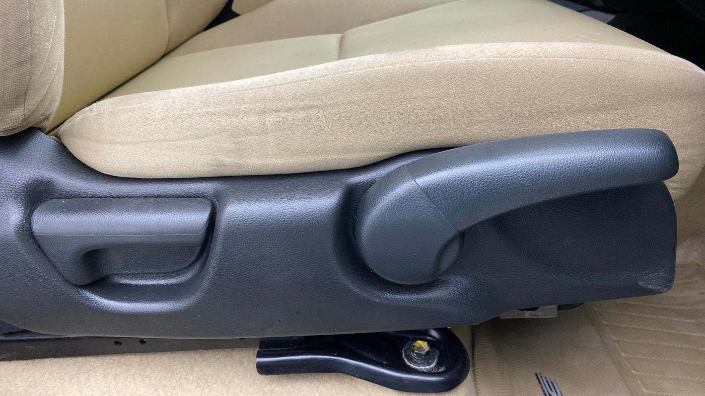 2015 Honda City SV CVT PETROL, Petrol, Automatic, 36,124 km, Driver Side Adjustment Panel