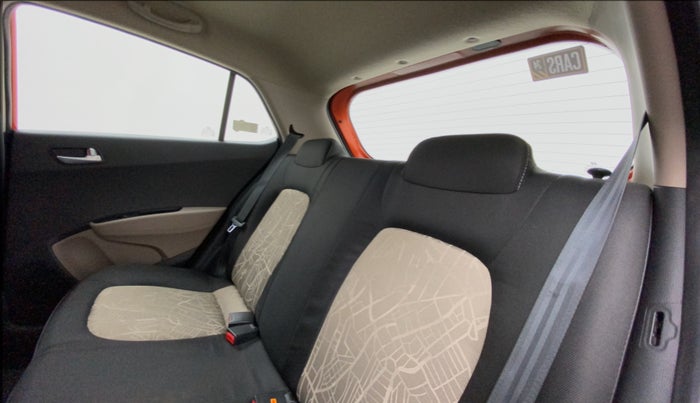 2017 Hyundai Grand i10 SPORTZ (O) AT 1.2 KAPPA VTVT, Petrol, Automatic, 15,256 km, Right Side Rear Door Cabin