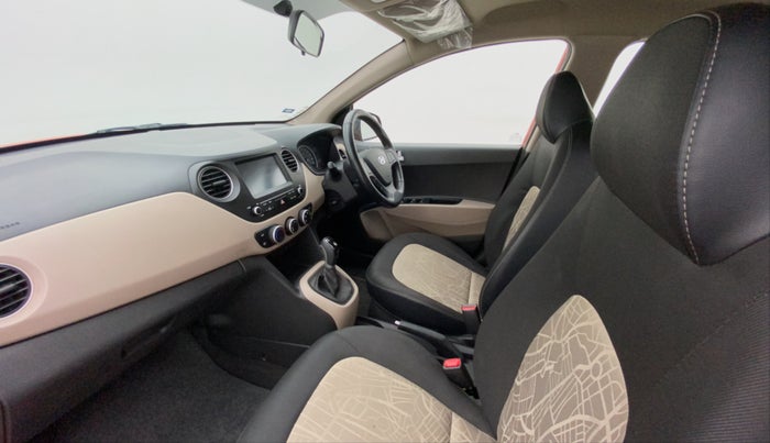 2017 Hyundai Grand i10 SPORTZ (O) AT 1.2 KAPPA VTVT, Petrol, Automatic, 15,256 km, Right Side Front Door Cabin