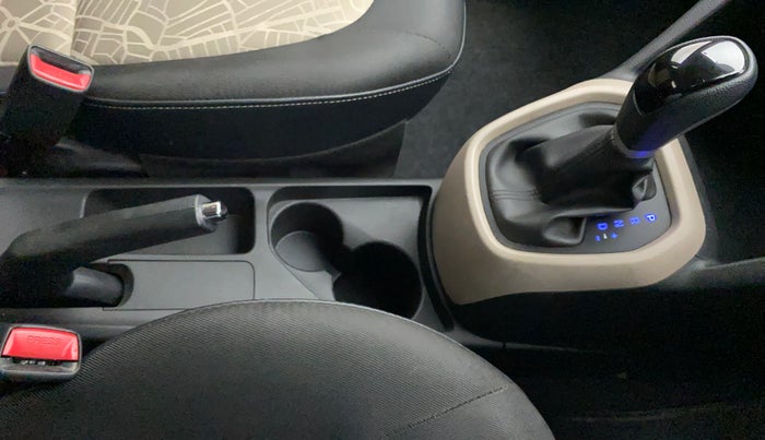 2017 Hyundai Grand i10 SPORTZ (O) AT 1.2 KAPPA VTVT, Petrol, Automatic, 15,256 km, Gear Lever