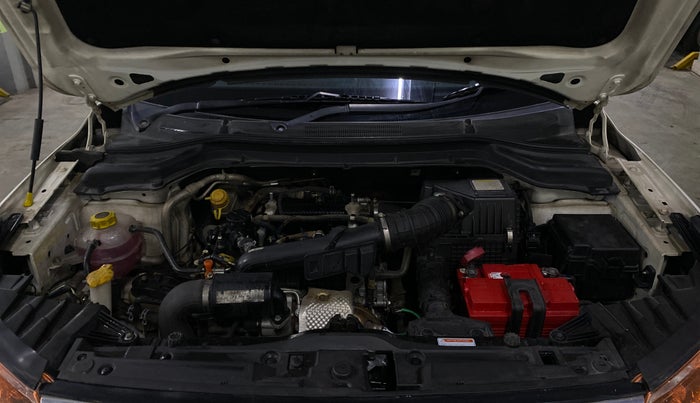 2019 Mahindra XUV300 W6 1.2 PETROL, Petrol, Manual, 83,366 km, Engine View