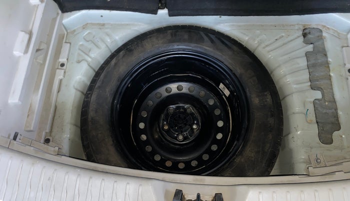 2019 Mahindra XUV300 W6 1.2 PETROL, Petrol, Manual, 83,366 km, Spare Tyre