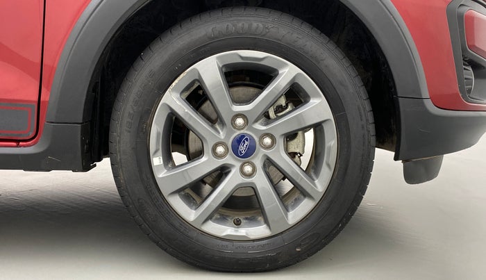 2018 Ford FREESTYLE TITANIUM 1.2 TI-VCT MT, Petrol, Manual, 9,466 km, Right Front Wheel