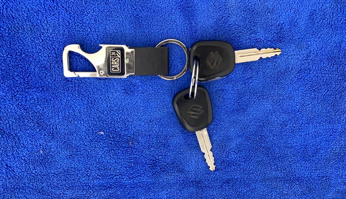 2018 Maruti Alto 800 LXI, Petrol, Manual, 13,880 km, Key Close Up