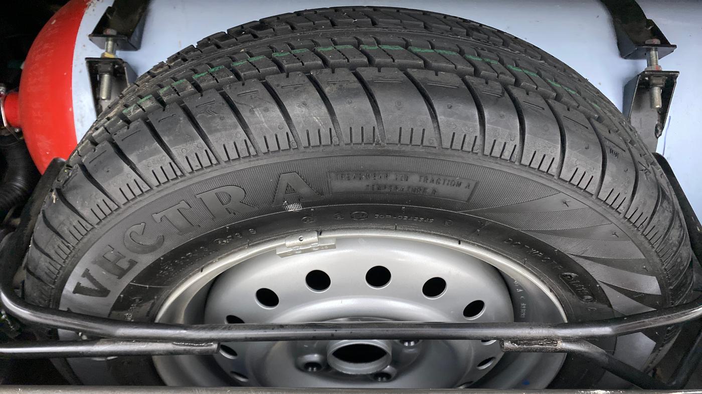 2019 Maruti New Wagon-R LXI CNG 1.0 L, CNG, Manual, 48,406 km, Spare Tyre