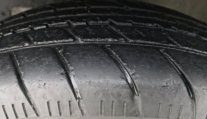 2019 Maruti New Wagon-R LXI CNG 1.0 L, CNG, Manual, 48,406 km, Left Front Tyre Tread