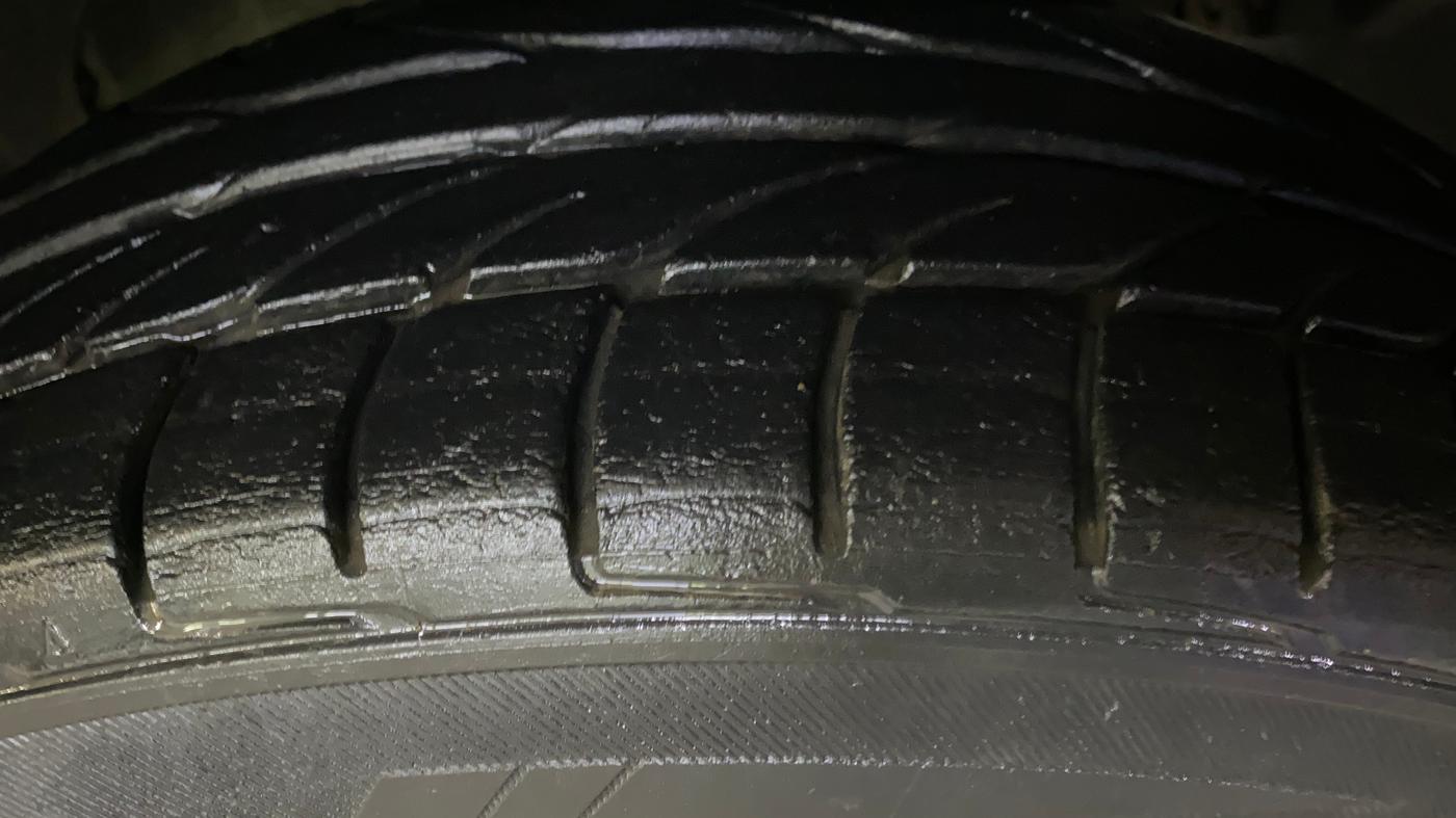 2014 Ford Ecosport TITANIUM 1.0L ECOBOOST, Petrol, Manual, 1,06,831 km, Right Front Tyre Tread