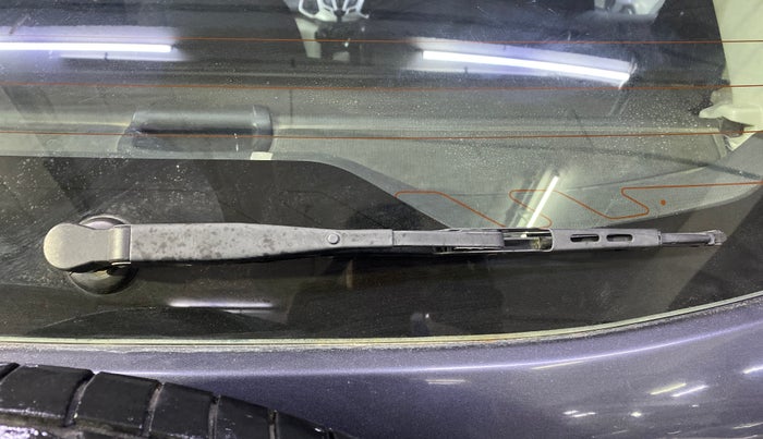 2014 Ford Ecosport TITANIUM 1.0L ECOBOOST, Petrol, Manual, 1,06,819 km, Rear Wiper