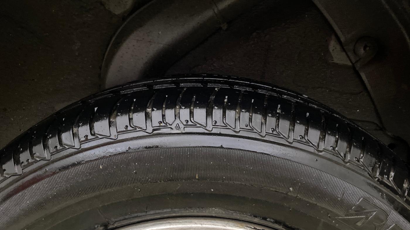 2013 Hyundai i20 MAGNA (O) 1.2, Petrol, Manual, 63,913 km, Left Rear Tyre Tread