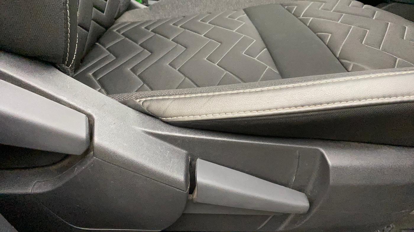 2021 Nissan MAGNITE XV PREMIUM DUAL TONE, Petrol, Manual, 24,085 km, Driver Side Adjustment Panel