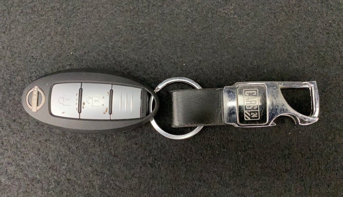 2021 Nissan MAGNITE XV PREMIUM DUAL TONE, Petrol, Manual, 24,085 km, Key Close Up