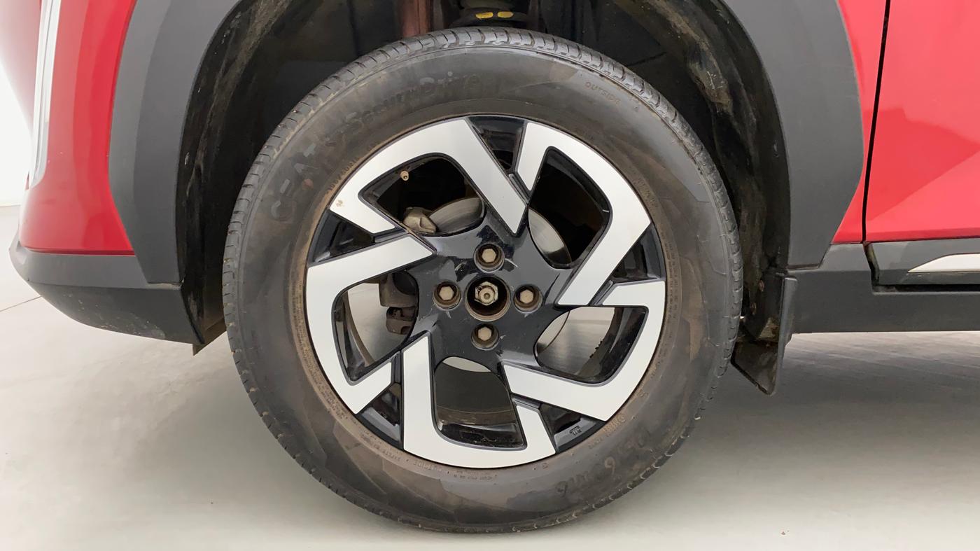 2021 Nissan MAGNITE XV PREMIUM DUAL TONE, Petrol, Manual, 24,085 km, Left Front Wheel