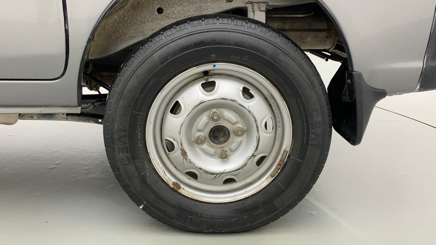 2019 Maruti Eeco 7 STR, CNG, Manual, 31,626 km, Left Rear Wheel