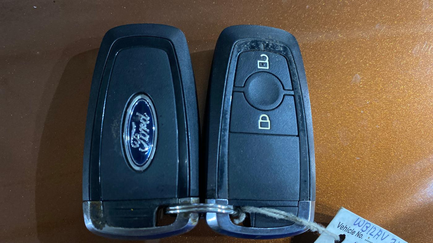 2018 Ford Ecosport TITANIUM 1.0L ECOBOOST SPORTS(SUNROOF), Petrol, Manual, 82,712 km, Key Close Up