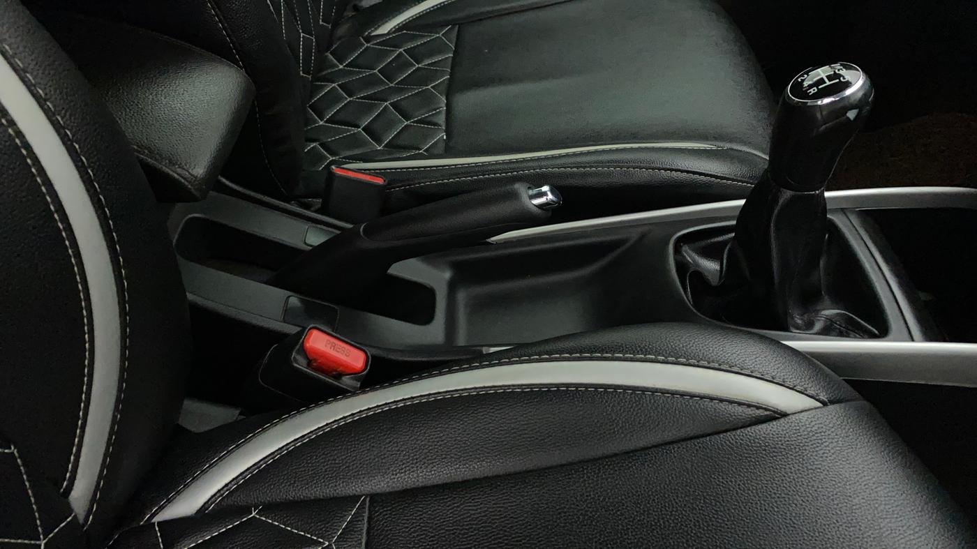 2018 Maruti Baleno ALPHA PETROL 1.2, Petrol, Manual, 59,234 km, Gear Lever