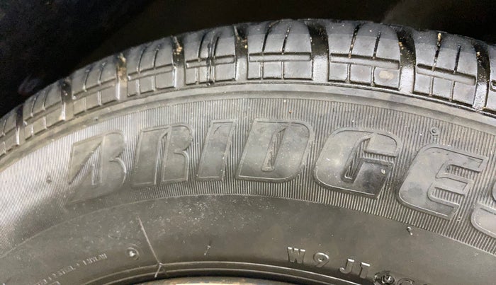 2018 Maruti Dzire VDI, Diesel, Manual, 75,880 km, Right Front Tyre Tread