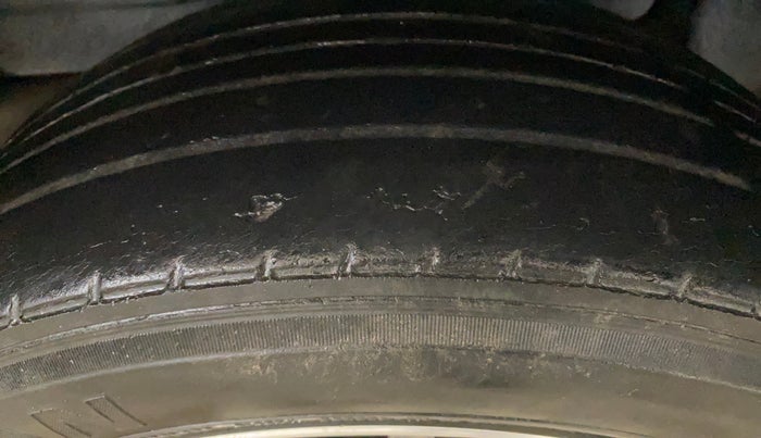2015 Toyota Corolla Altis VL CVT PETROL, Petrol, Automatic, 63,955 km, Right Rear Tyre Tread