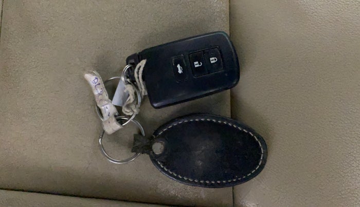 2015 Toyota Corolla Altis VL CVT PETROL, Petrol, Automatic, 63,955 km, Key Close Up