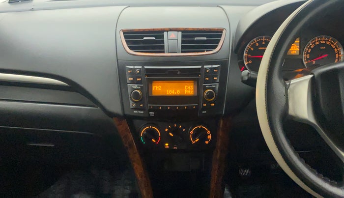 2017 Maruti Swift VXI, Petrol, Manual, 37,591 km, Air Conditioner